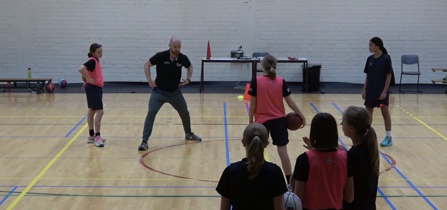 Thumbnail Fundamentals skills for point guard development (Eng)