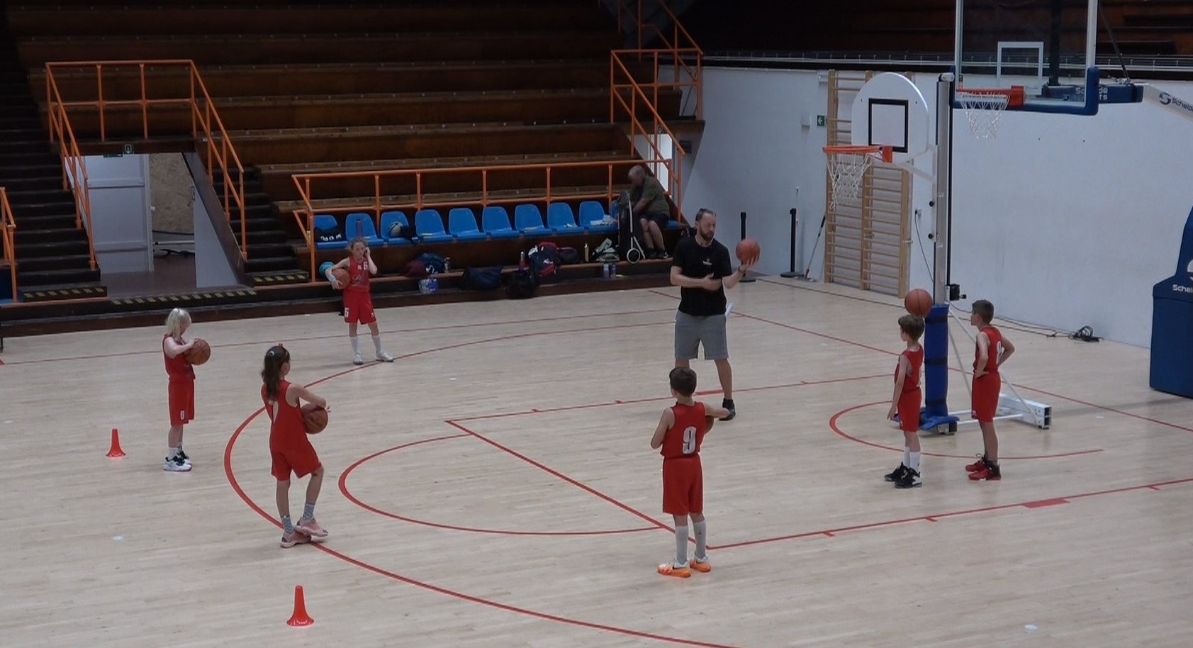 Thumbnail Tweehandige spelers ontwikkelen bij U8 tot U12 (Ned)